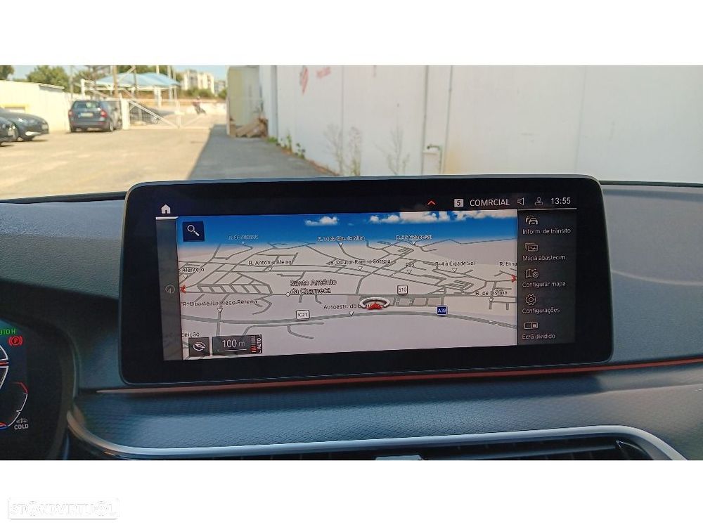 BMW 520 d Pack Desportivo M Auto - 24