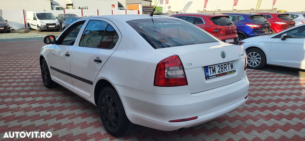 Skoda Octavia 1.6 TDI DPF Active - 9