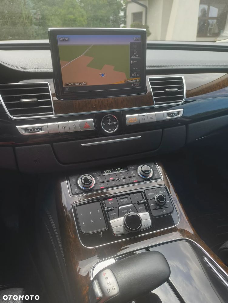 Audi A8 4.2 FSI L Quattro - 4