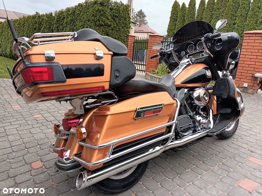Harley-Davidson FLHTCU Ultra - 4