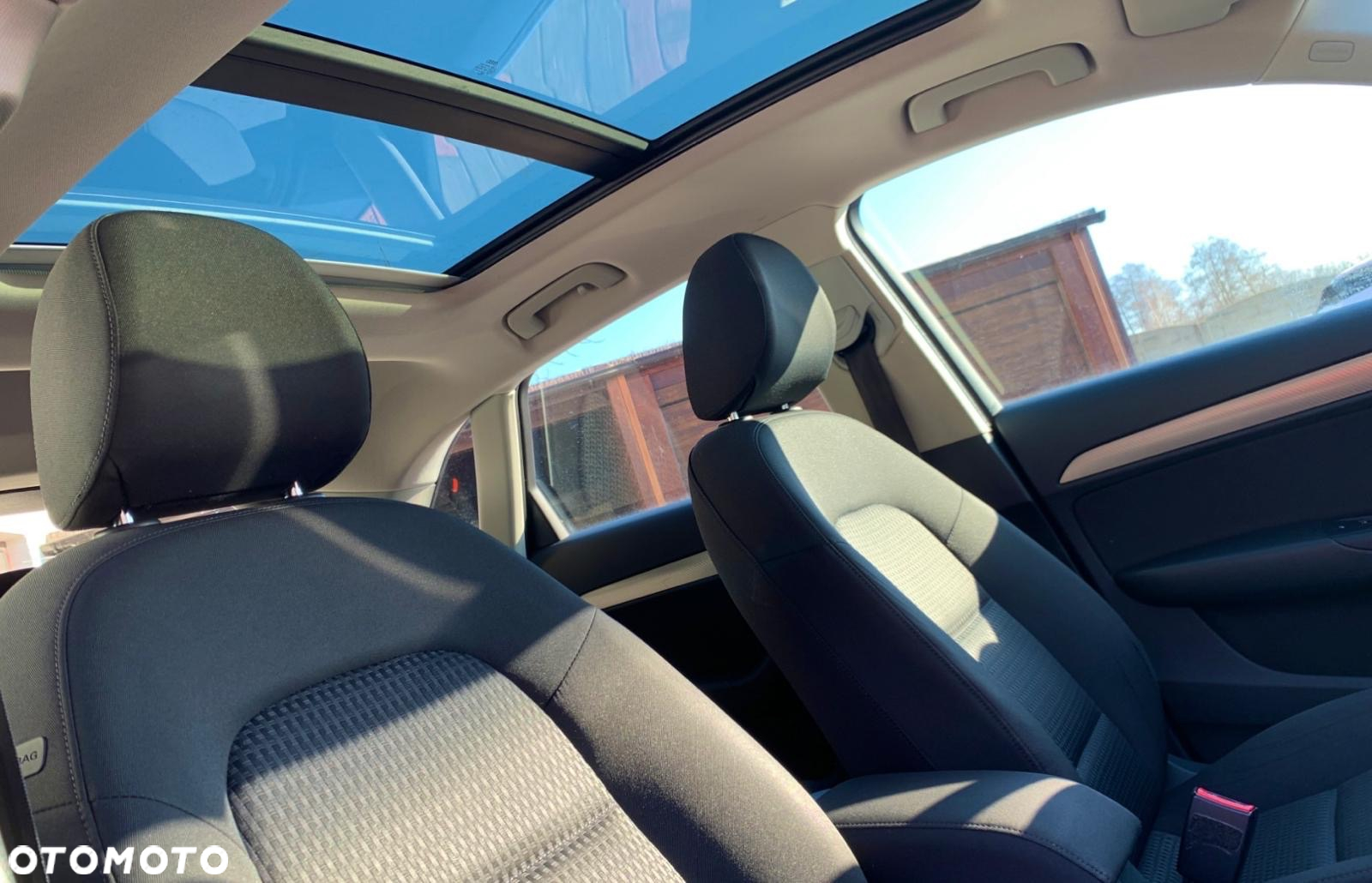 Audi Q3 2.0 TDI S tronic design - 11