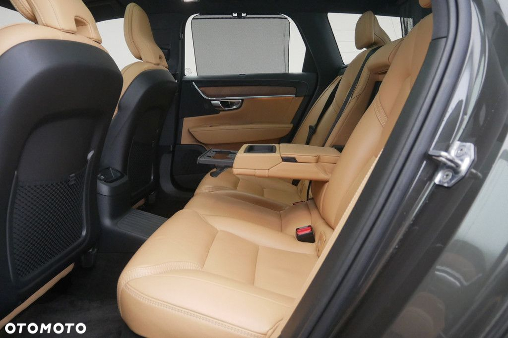 Volvo V90 - 15