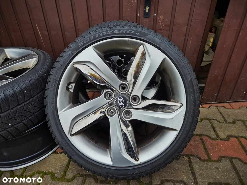 Hyundai Veloster 1.6 Turbo Premium - 38