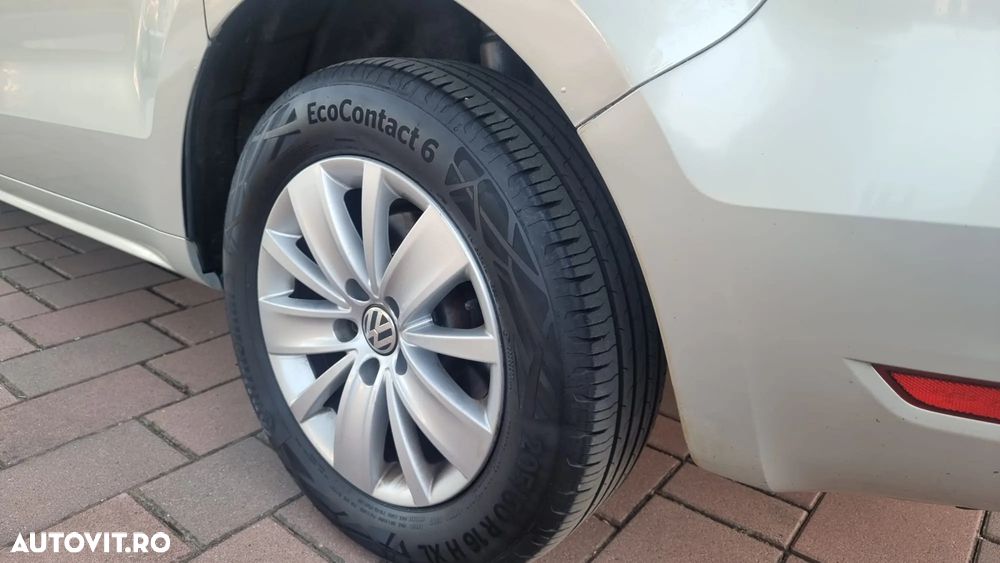 Volkswagen Sharan - 10