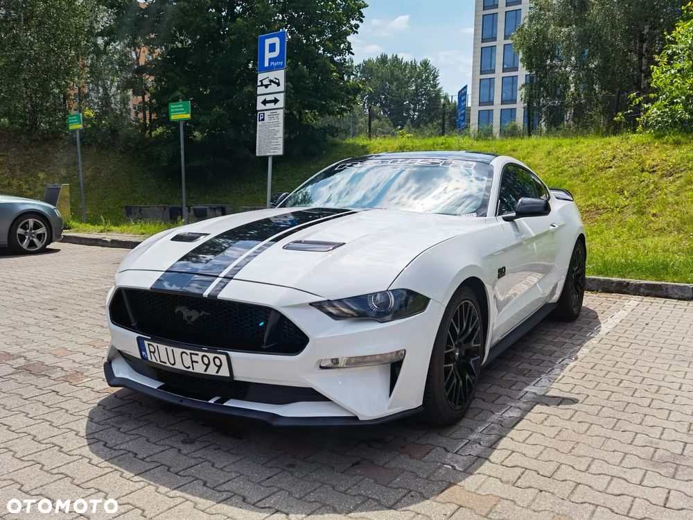 Ford Mustang - 1