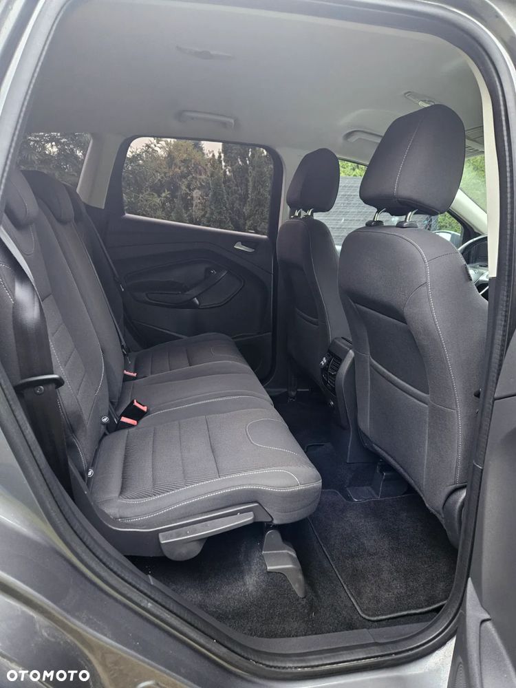 Ford Kuga - 30