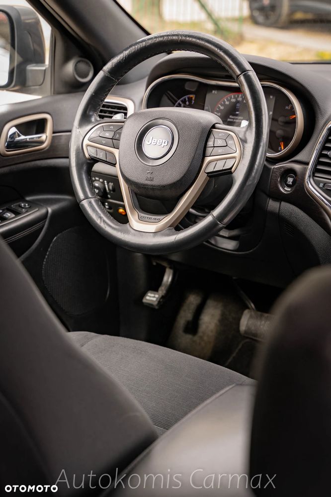 Jeep Grand Cherokee 3.6 V6 Laredo - 15