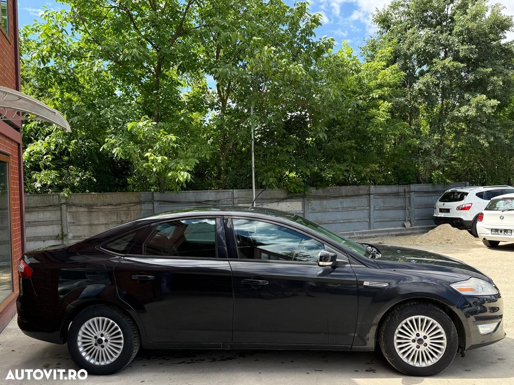 Ford Mondeo - 31
