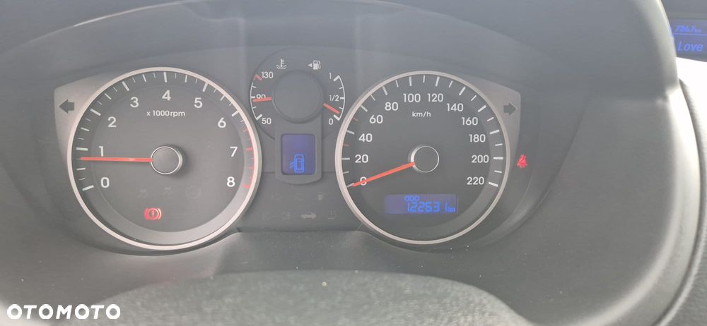 Hyundai i20 1.2 Intro Edition - 12