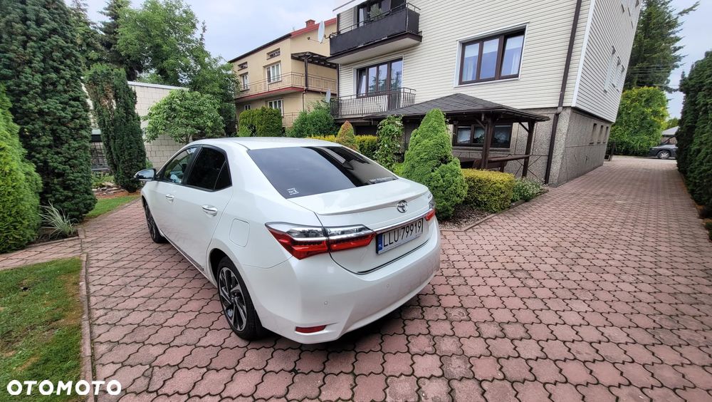 Toyota Corolla 1.6 Prestige EU6 - 16