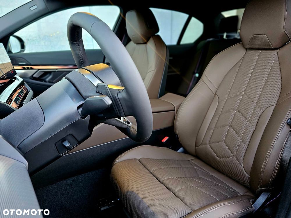 BMW Seria 5 520d xDrive mHEV - 20