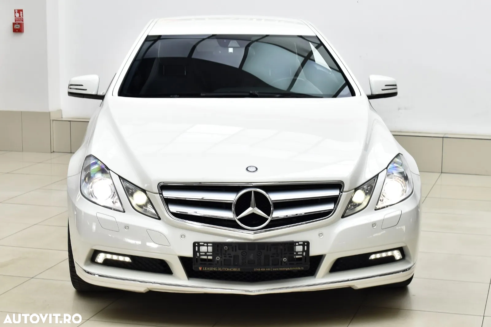 Mercedes-Benz E 250 CDI DPF Coupe BlueEFFICIENCY Automatik Avantgarde - 2