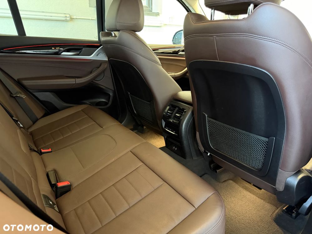 BMW X3 xDrive20i GPF xLine - 27