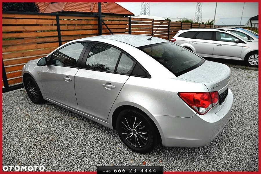 Chevrolet Cruze 1.6 LT+ - 10