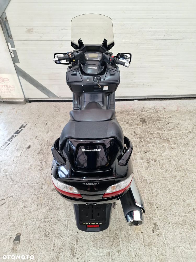 Suzuki Burgman - 28
