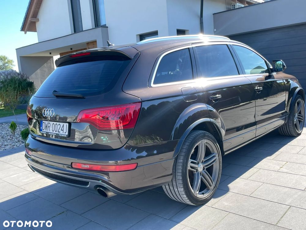 Audi Q7 2010 photo 3