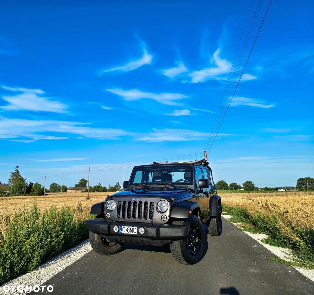Jeep Wrangler - 28