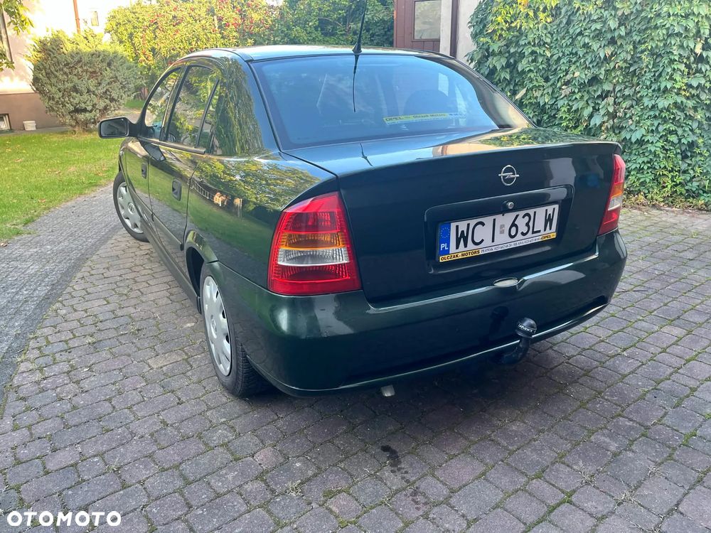 Opel Astra - 4
