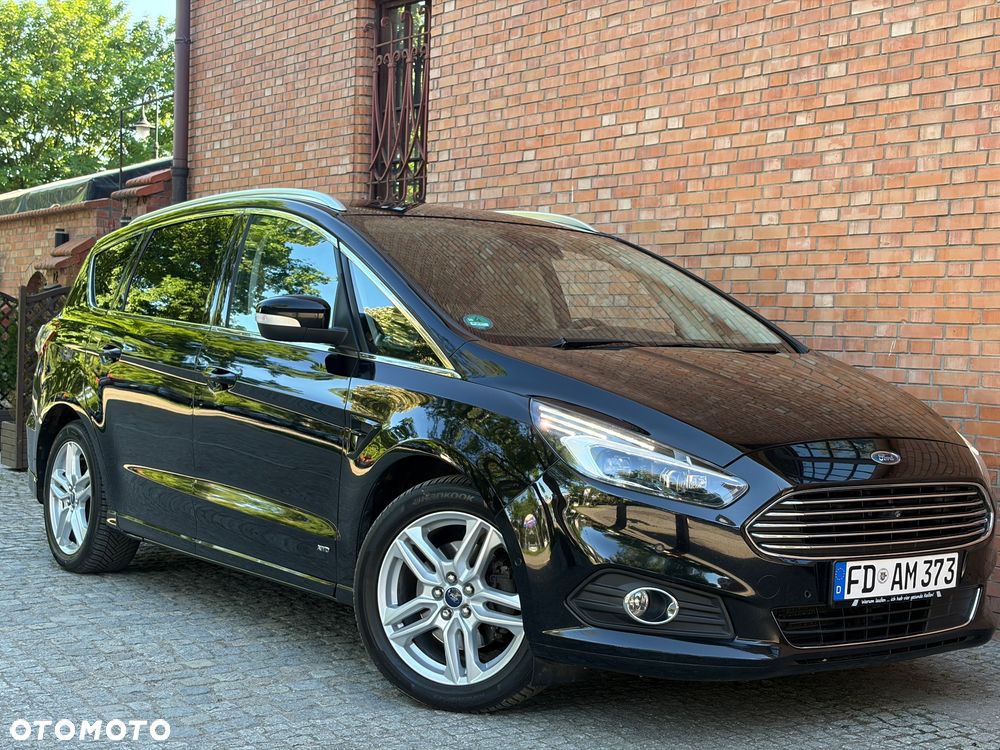 Ford S-Max 2.0 TDCi 4WD Titanium PowerShift - 6