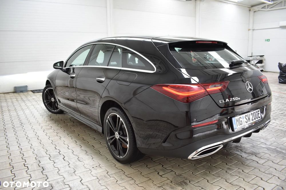 Mercedes-Benz CLA 250 e PHEV AMG Line 8G-DCT - 14