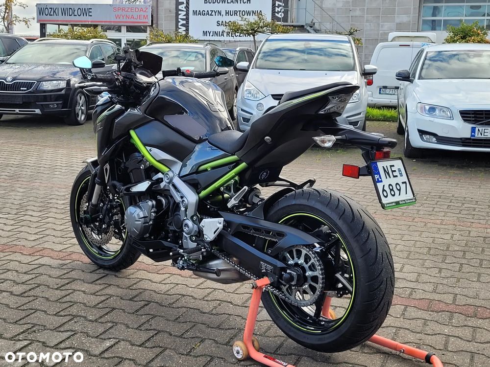 Kawasaki Z 900 - 17