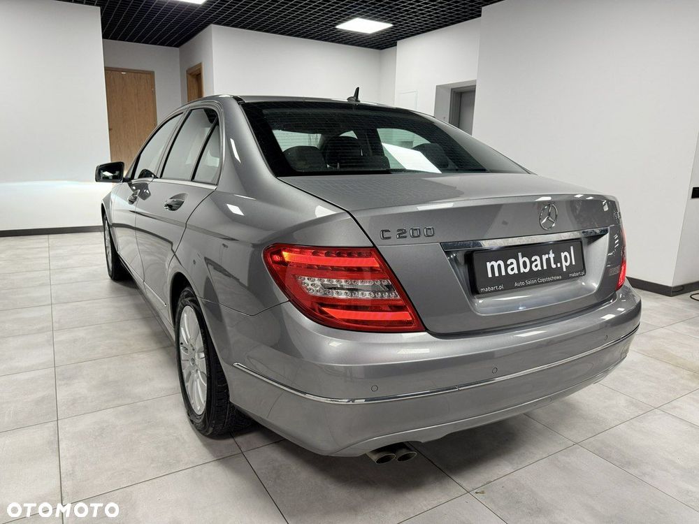 Mercedes-Benz Klasa C 200 CDI DPF (BlueEFFICIENCY) 7G-TRONIC Avantgarde - 3