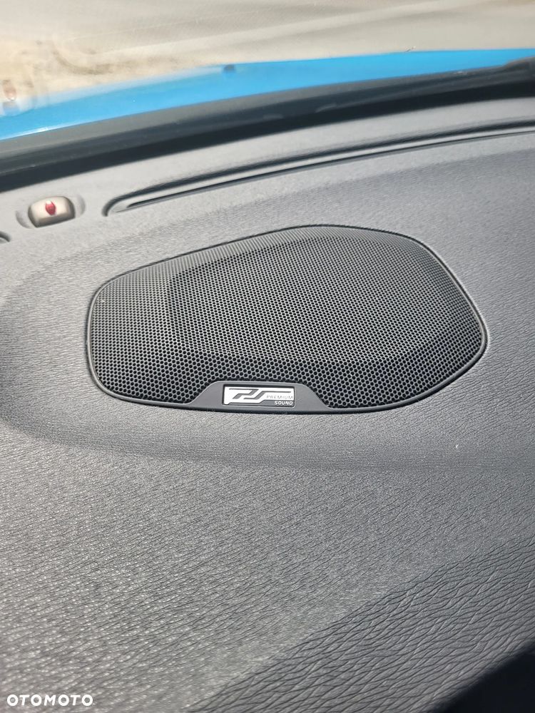 Volvo V40 D2 R-Design - 22