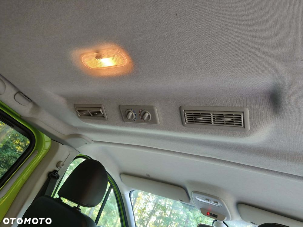 Opel Vivaro - 16