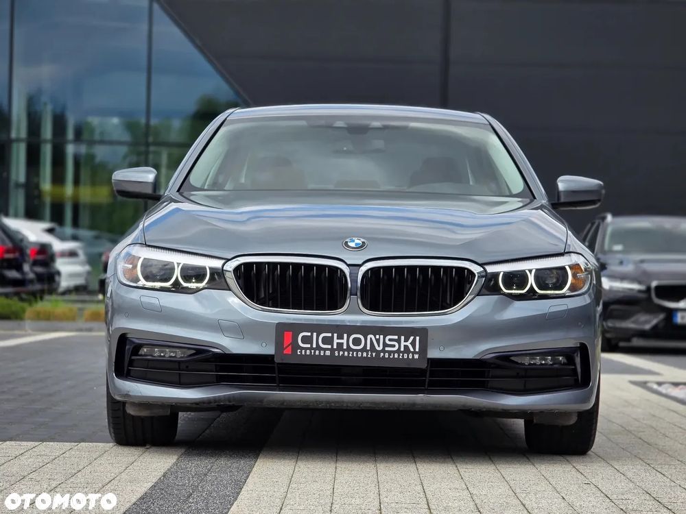 BMW Seria 5 520i GPF Sport Line sport - 39