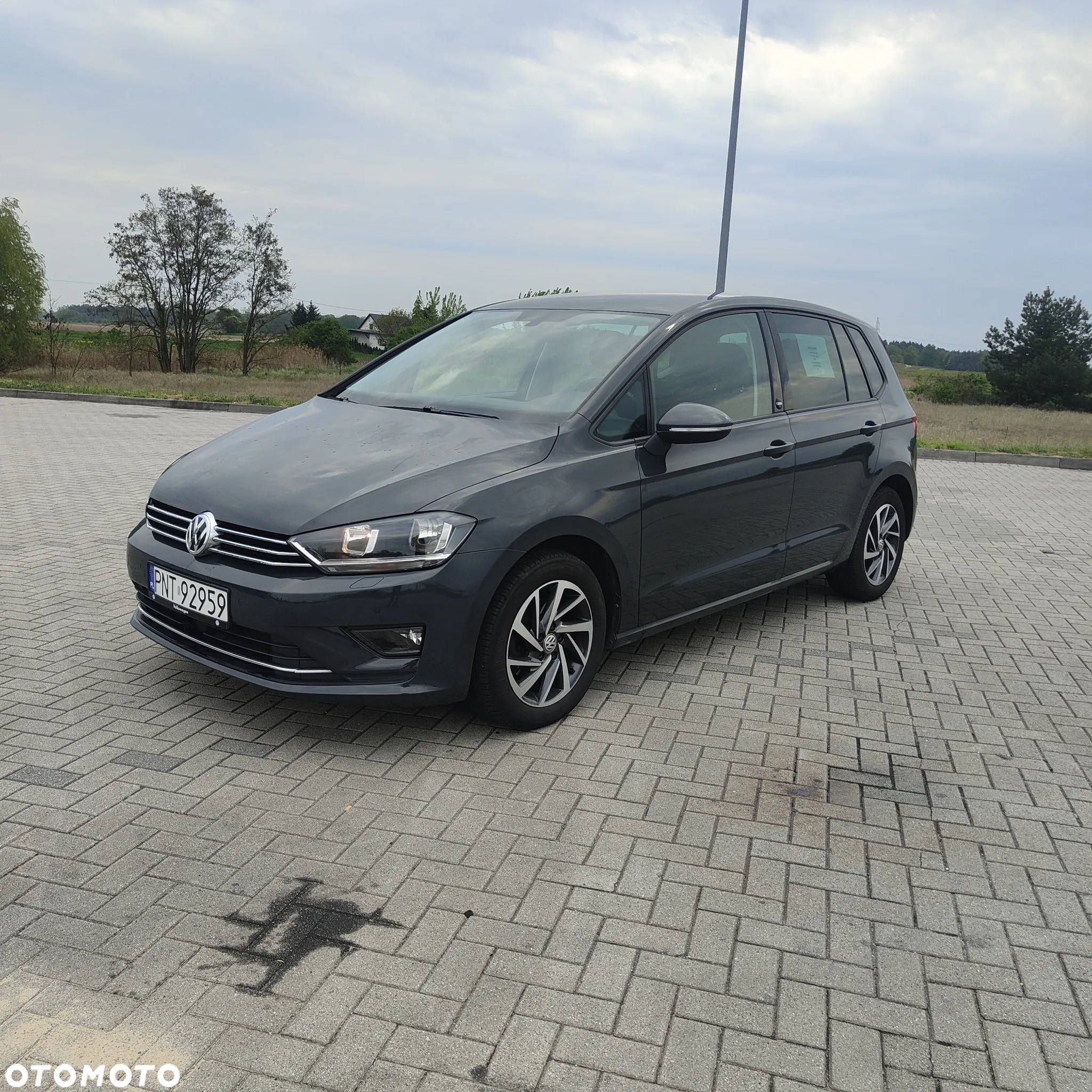 Volkswagen Golf Sportsvan VII SV 1.6 TDI Comfortline - 3