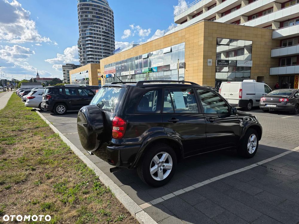 Toyota RAV4 2.0 D-4D 4x4 - 6