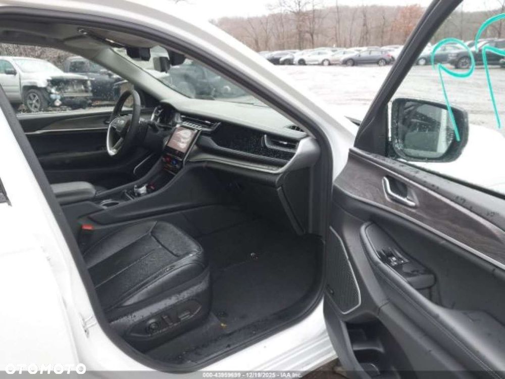 Jeep Grand Cherokee - 7