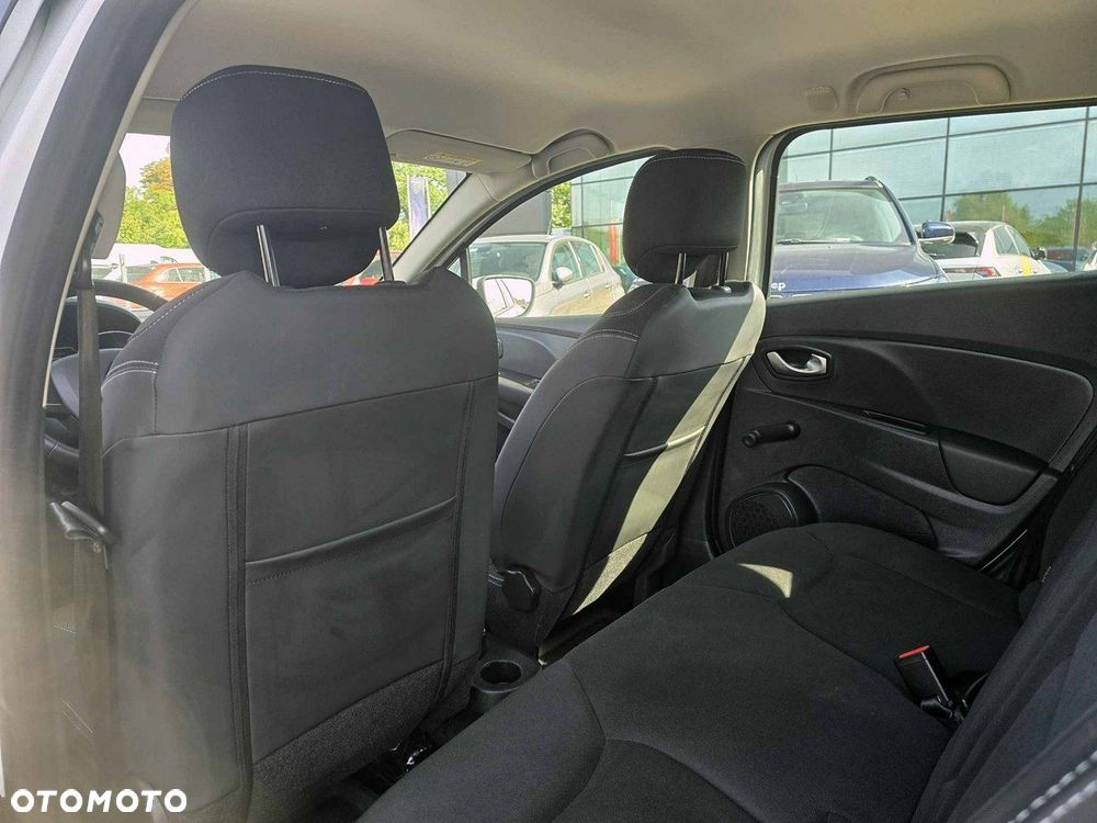 Renault Clio - 18