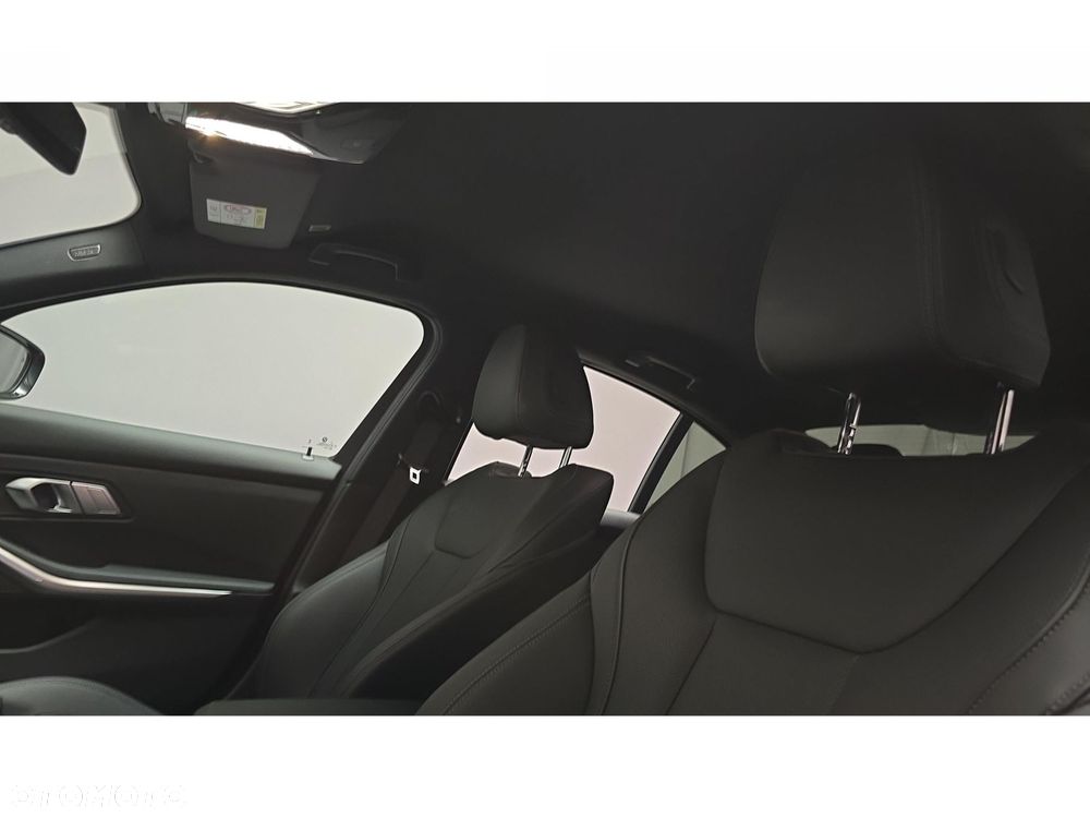 BMW Seria 3 - 18