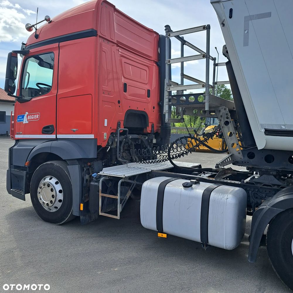 Mercedes-Benz ACTROS - 4
