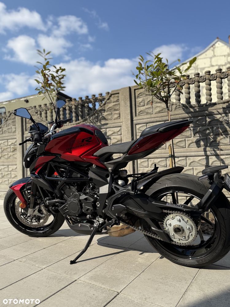 MV AGUSTA Brutale - 3
