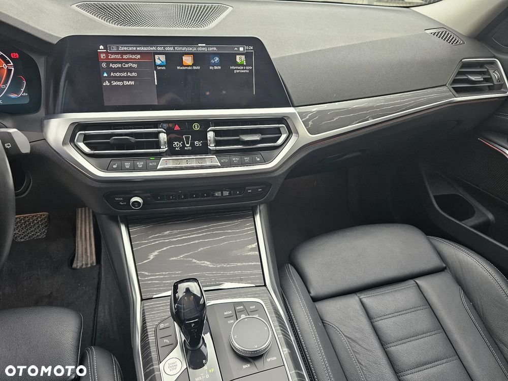 BMW Seria 3 330d xDrive Sport Line sport - 10