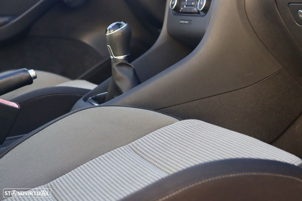 VW Golf Cabriolet - 19