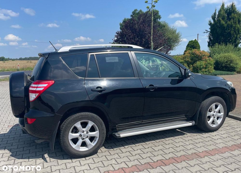 Toyota RAV4 - 3