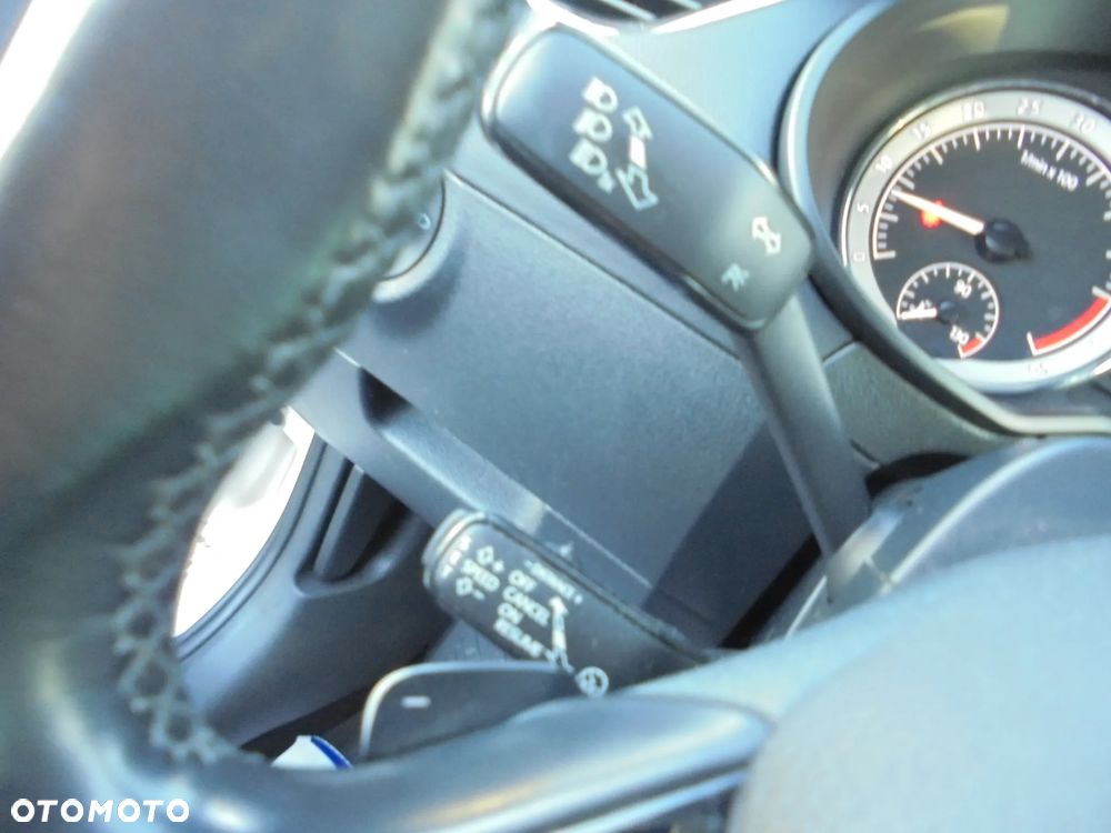 Skoda Octavia 2.0 TDI DSG Ambition - 27