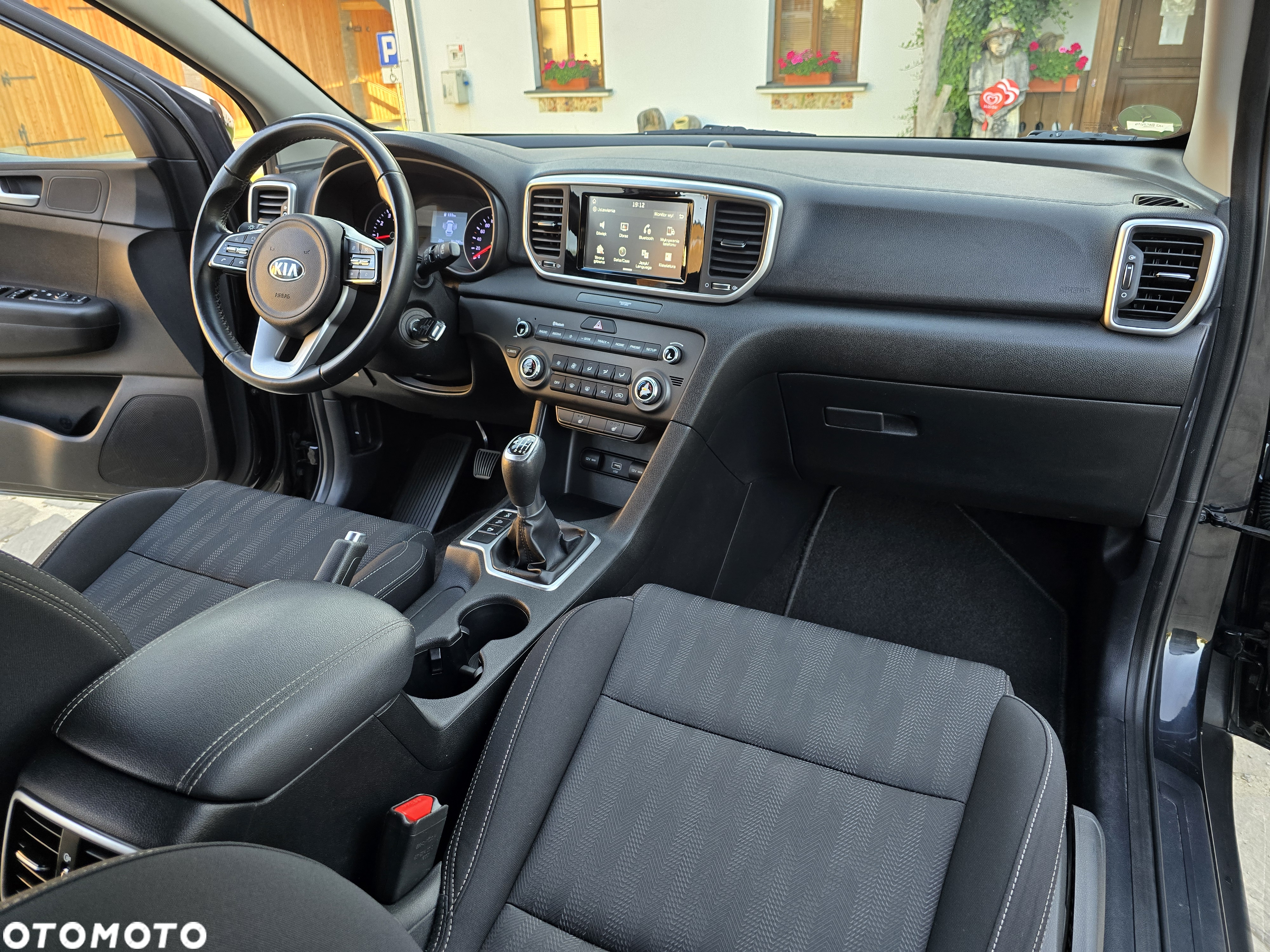 Kia Sportage 1.6 T-GDI AWD VISION - 16
