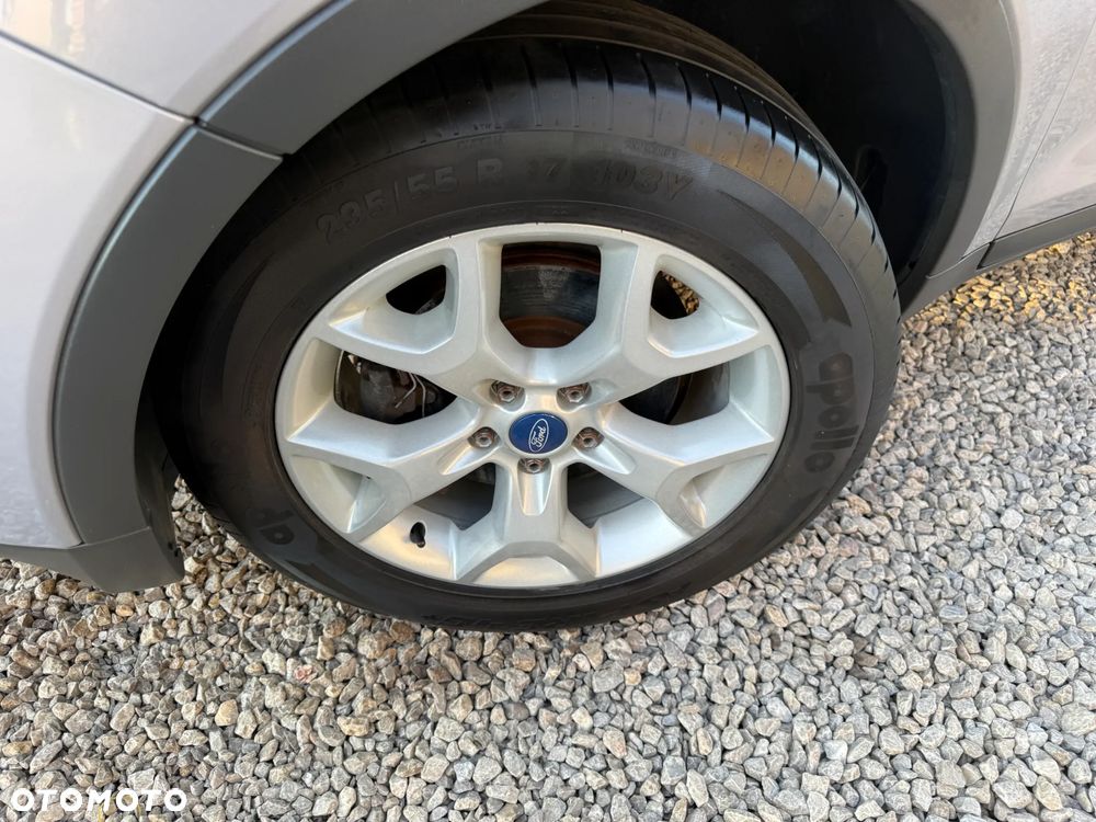 Ford Kuga 2.0 TDCi 2x4 Titanium - 33