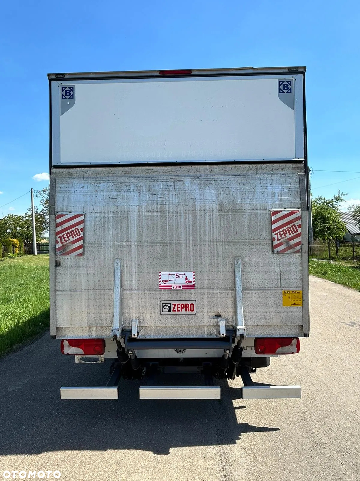 Volkswagen Crafter - 13