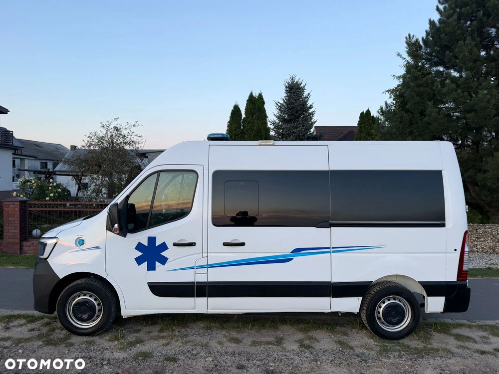 Renault MASTER _ 2024r _ KARETKA, AMBULANS _ 2.3 DCI 165KM _ 5 Osobowy - 25