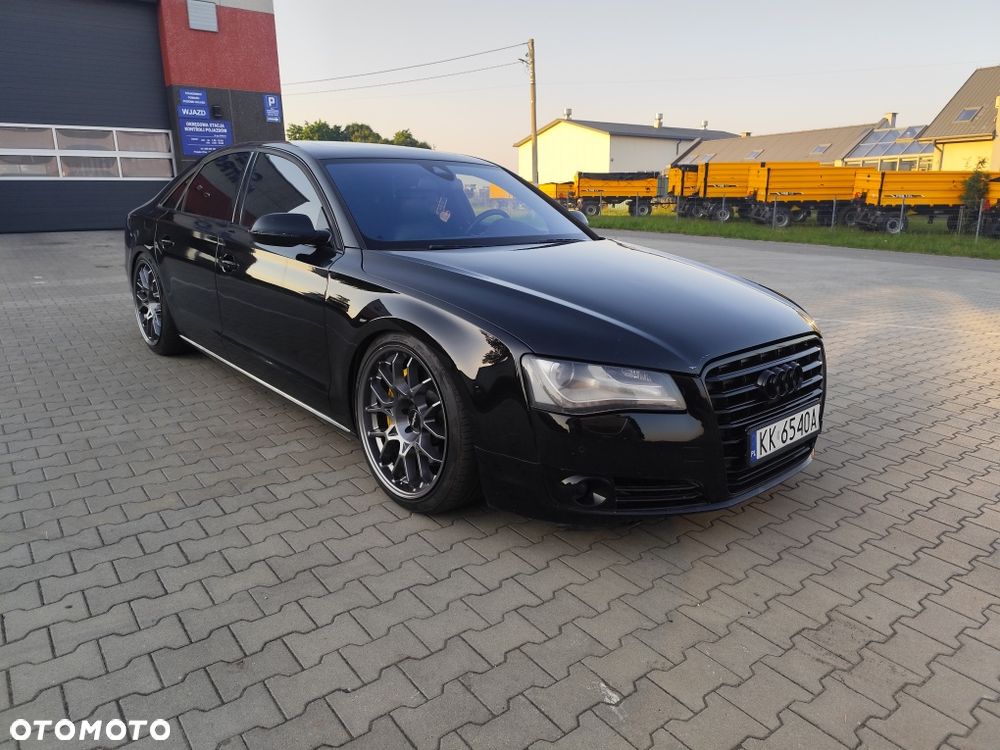 Audi A8 - 6