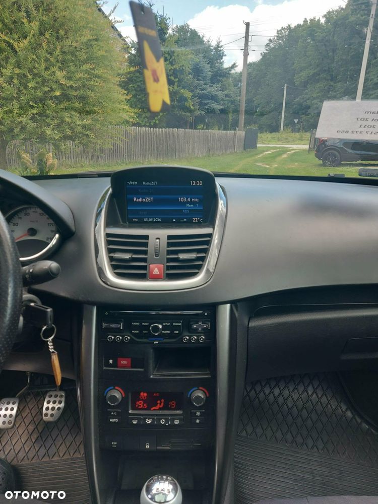 Peugeot 207 - 7