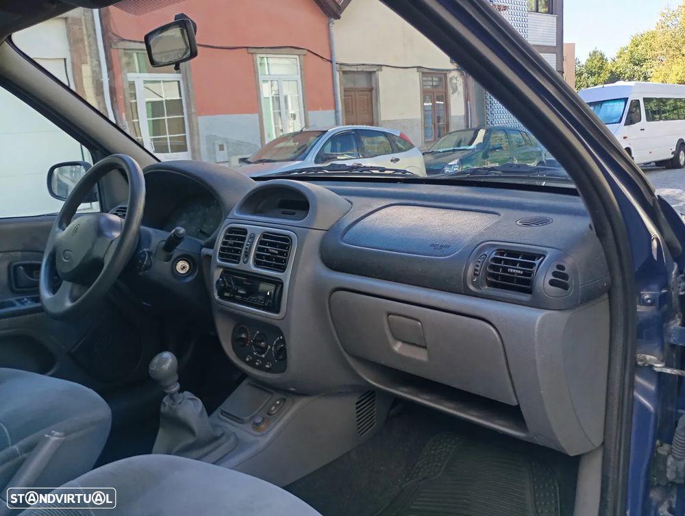 Renault Clio 1.2 RXE - 3