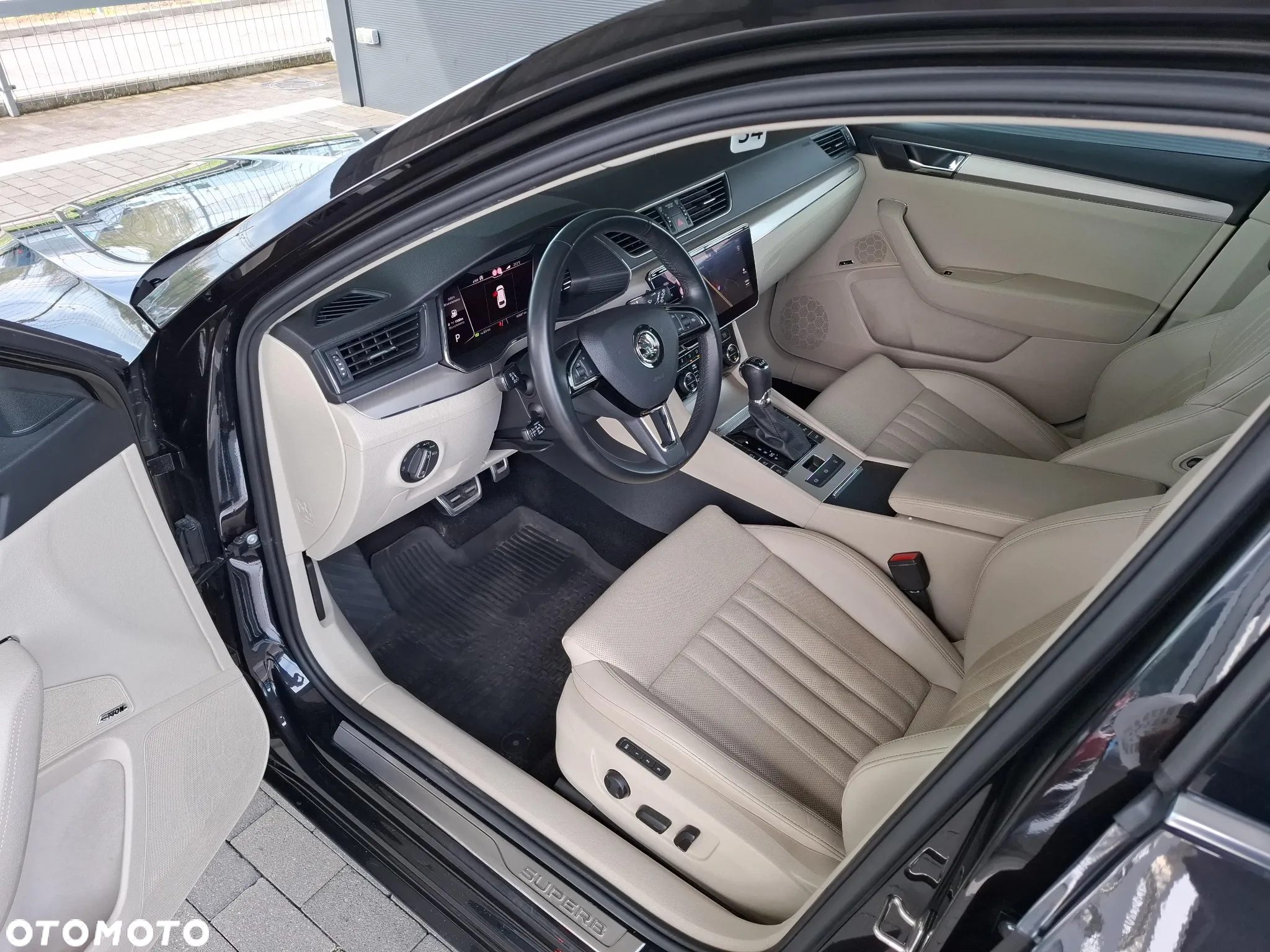 Skoda Superb 2.0 TSI 4x4 L&K DSG - 10