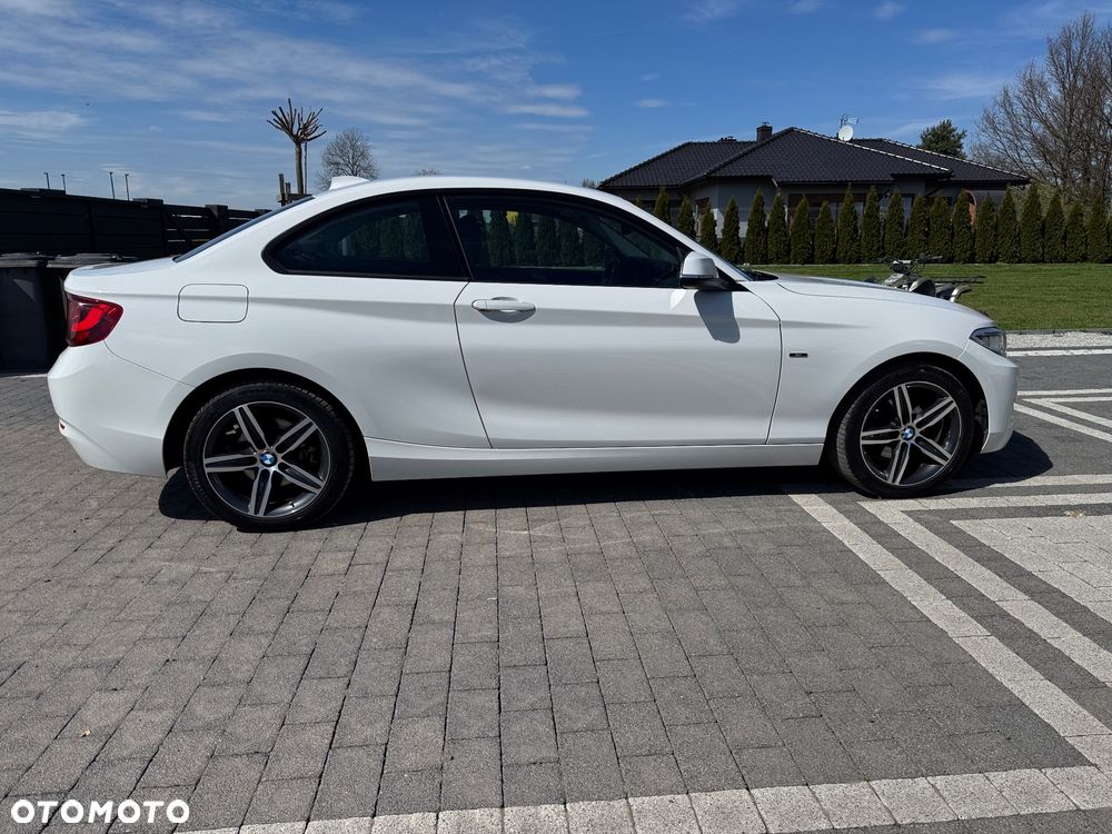 BMW Seria 2 218d Sport Line - 11
