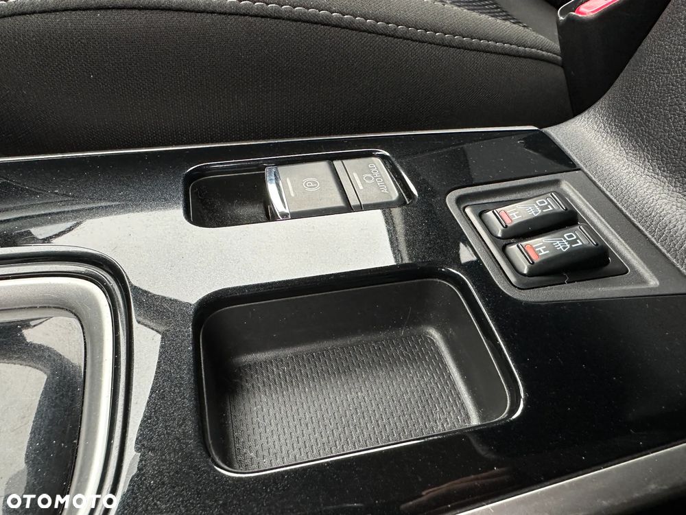 Mitsubishi Outlander 2.0 2WD CVT Diamant Edition+ - 27